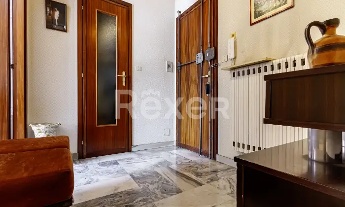 Rexer-Venaria-Reale-Tre-Locali-Venaria-Via-Amati-Altro