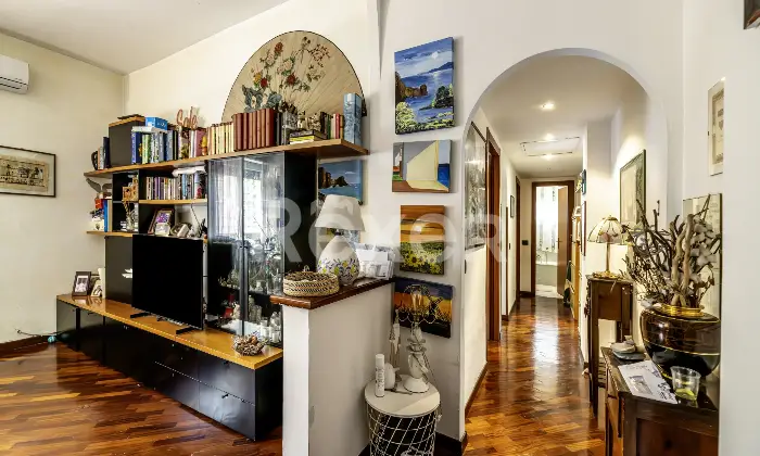 Rexer-Roma-Trilocale-piano-terra-con-ampio-giardino-zona-Primavalle-Altro