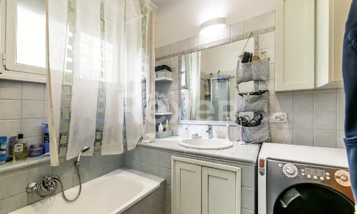 Rexer-Roma-Trilocale-piano-terra-con-ampio-giardino-zona-Primavalle-Altro