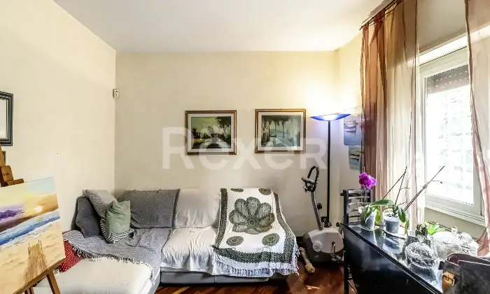 Rexer-Roma-Trilocale-piano-terra-con-ampio-giardino-zona-Primavalle-Altro