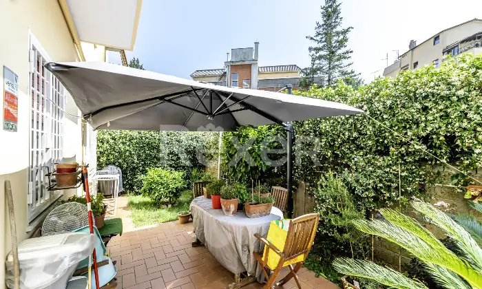 Rexer-Roma-Trilocale-piano-terra-con-ampio-giardino-zona-Primavalle-Altro