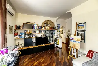 Rexer-Roma-Trilocale-piano-terra-con-ampio-giardino-zona-Primavalle-Altro