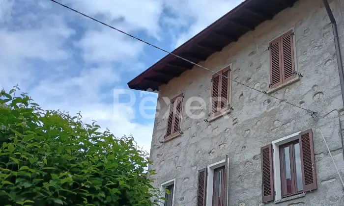 Rexer-Grandola-ed-Uniti-Appartamento-con-vista-panoramica-eventualmente-frazionabile-in-due-unit-Altro