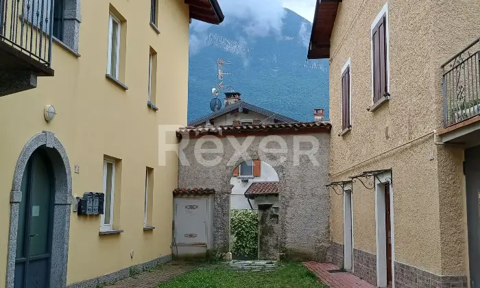 Rexer-Grandola-ed-Uniti-Appartamento-con-vista-panoramica-eventualmente-frazionabile-in-due-unit-Altro