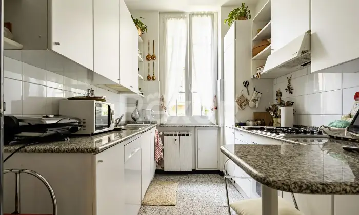 Rexer-Genova-NUDA-PROPRIETA-IMMOBILE-SIGNORILE-USUFRUTTUARIA-OTTANTADUENNE-Altro