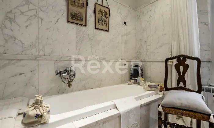 Rexer-Genova-NUDA-PROPRIETA-IMMOBILE-SIGNORILE-USUFRUTTUARIA-OTTANTADUENNE-Altro