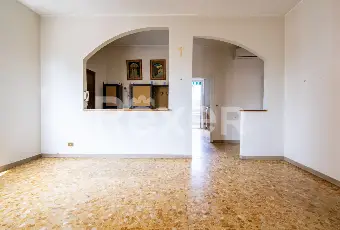 Rexer-Villasanta-Villasanta-trilocale-con-box-e-cantina-Altro