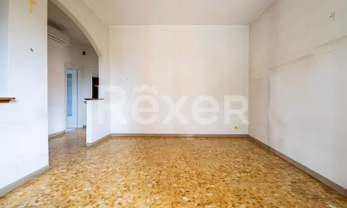 Rexer-Villasanta-Villasanta-trilocale-con-box-e-cantina-Altro