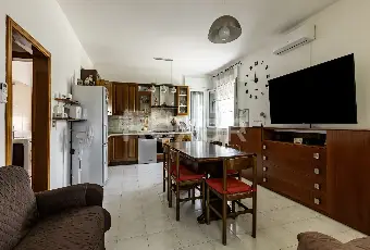 Rexer-Loreo-Porzione-di-bifamiliare-in-posizione-residenziale-Altro