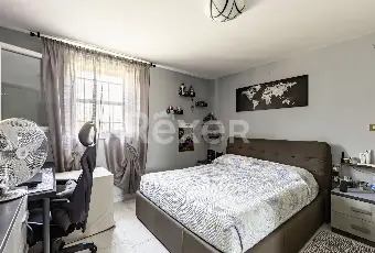 Rexer-Loreo-Porzione-di-bifamiliare-in-posizione-residenziale-Altro