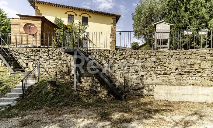 Rexer-Arezzo-Ampia-propriet-panoramica-su-pi-livelli-con-giardino-privato-ad-Arezzo-Altro