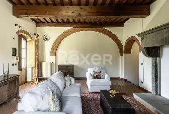 Rexer-Arezzo-Ampia-propriet-panoramica-su-pi-livelli-con-giardino-privato-ad-Arezzo-Altro