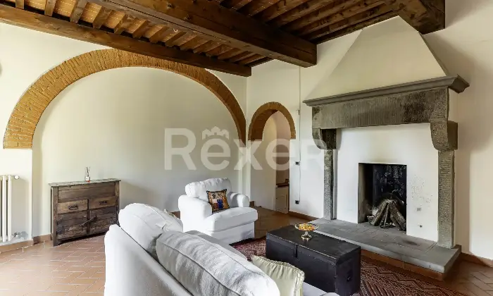 Rexer-Arezzo-Ampia-propriet-panoramica-su-pi-livelli-con-giardino-privato-ad-Arezzo-Altro