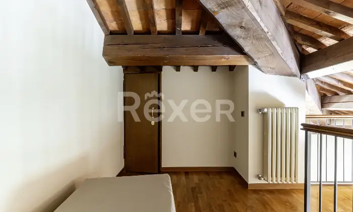 Rexer-Arezzo-Ampia-propriet-panoramica-su-pi-livelli-con-giardino-privato-ad-Arezzo-Altro