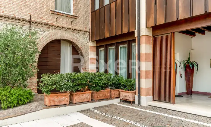 Rexer-Polpenazze-del-Garda-Esclusiva-opportunit-nel-cuore-del-Garda-Golf-Altro