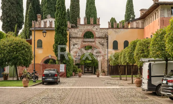 Rexer-Polpenazze-del-Garda-Esclusiva-opportunit-nel-cuore-del-Garda-Golf-Altro