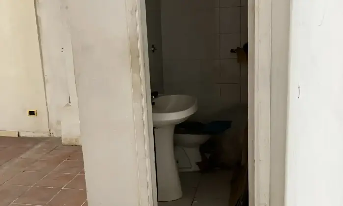 Rexer-Sarno-Negozio-in-centro-a-Sarno-Bagno