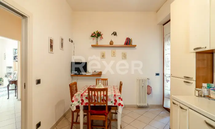 Rexer-Firenze-Legnaia-pressi-in-bel-palazzo-nuda-propriet-con-terrazza-abitabile-Altro