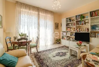 Rexer-Firenze-Legnaia-pressi-in-bel-palazzo-nuda-propriet-con-terrazza-abitabile-Altro