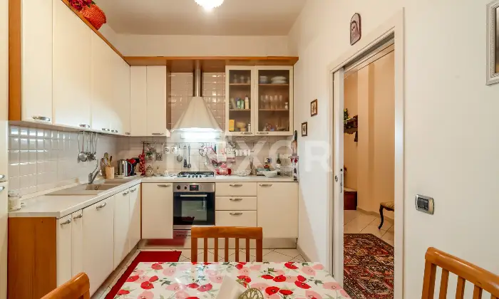 Rexer-Firenze-Legnaia-pressi-in-bel-palazzo-nuda-propriet-con-terrazza-abitabile-Altro