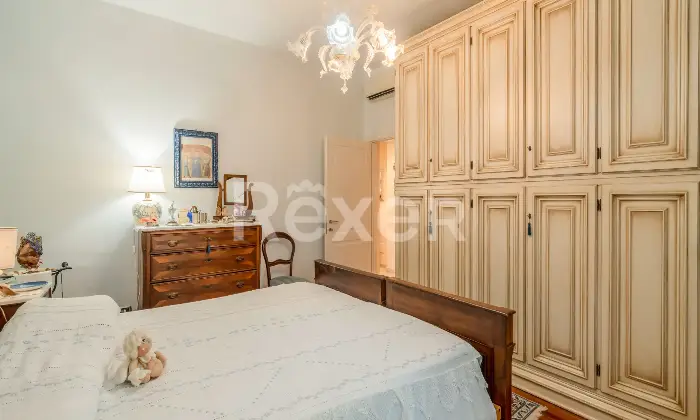 Rexer-Firenze-Legnaia-pressi-in-bel-palazzo-nuda-propriet-con-terrazza-abitabile-Altro