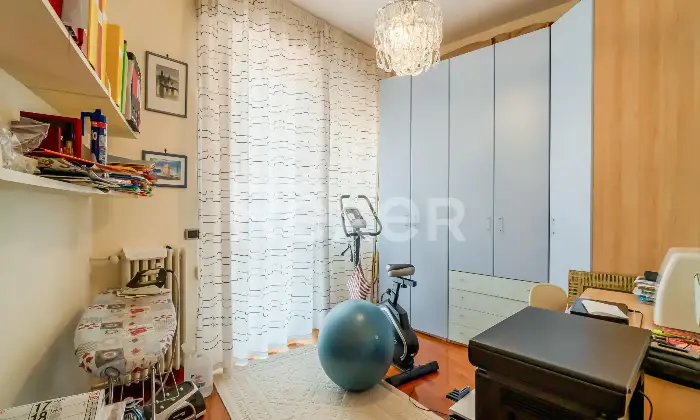 Rexer-Firenze-Legnaia-pressi-in-bel-palazzo-nuda-propriet-con-terrazza-abitabile-Altro