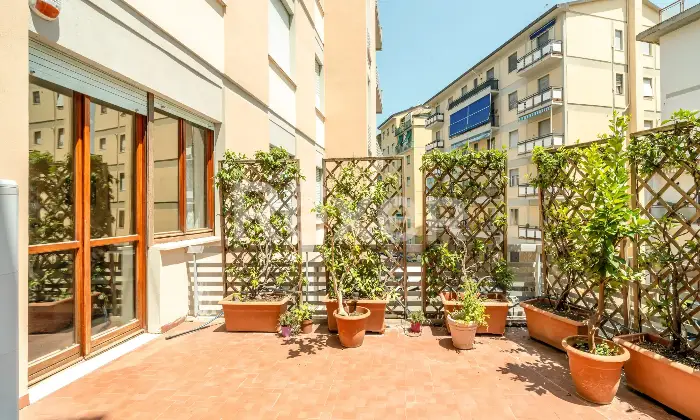 Rexer-Firenze-Legnaia-pressi-in-bel-palazzo-nuda-propriet-con-terrazza-abitabile-Altro
