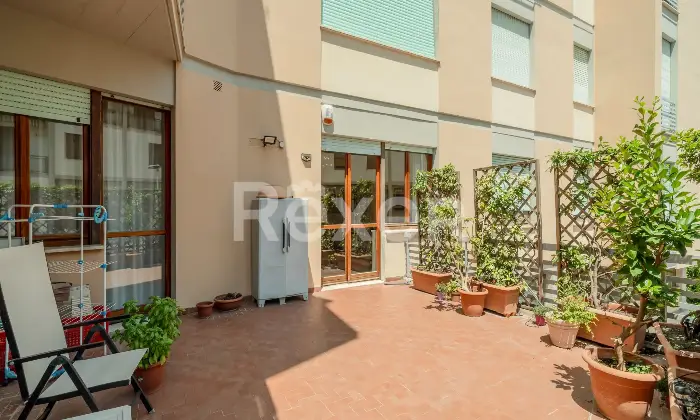 Rexer-Firenze-Legnaia-pressi-in-bel-palazzo-nuda-propriet-con-terrazza-abitabile-Altro