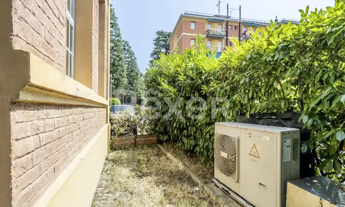 Rexer-Casalecchio-di-Reno-Casalecchio-centro-ufficio-di-mq-con-corte-di-propriet-Possibile-posto-auto-Altro