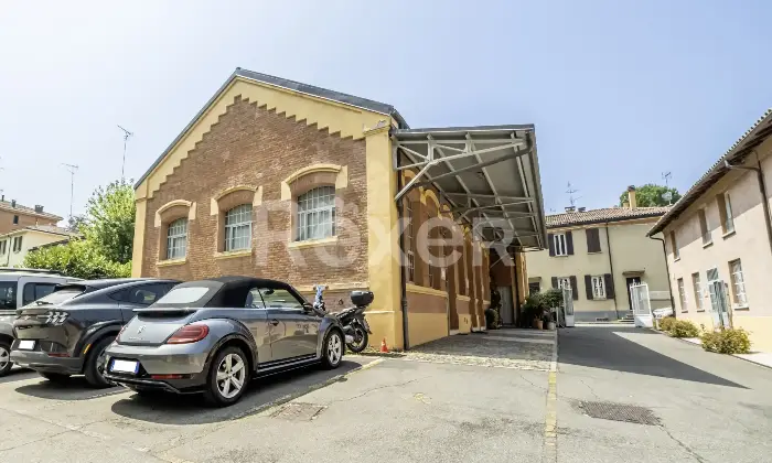 Rexer-Casalecchio-di-Reno-Casalecchio-centro-ufficio-di-mq-con-corte-di-propriet-Possibile-posto-auto-Altro