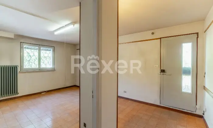 Rexer-Moglia-Villa-indipendente-con-giardino-terrazzi-e-ampi-spazi-su-tre-livelli-Moglia-MN-Altro
