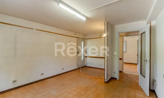 Rexer-Moglia-Villa-indipendente-con-giardino-terrazzi-e-ampi-spazi-su-tre-livelli-Moglia-MN-Altro
