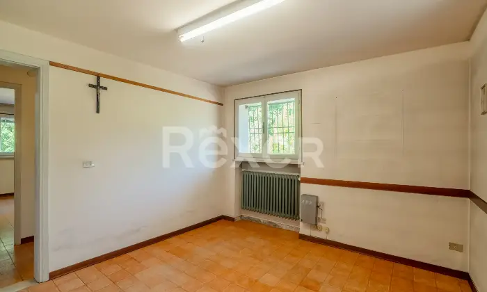 Rexer-Moglia-Villa-indipendente-con-giardino-terrazzi-e-ampi-spazi-su-tre-livelli-Moglia-MN-Altro