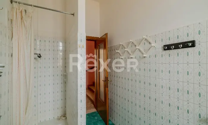 Rexer-Moglia-Villa-indipendente-con-giardino-terrazzi-e-ampi-spazi-su-tre-livelli-Moglia-MN-Altro