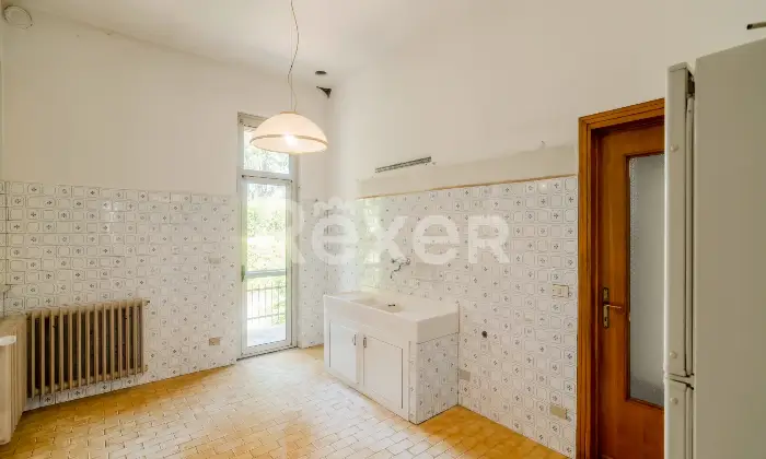 Rexer-Moglia-Villa-indipendente-con-giardino-terrazzi-e-ampi-spazi-su-tre-livelli-Moglia-MN-Altro