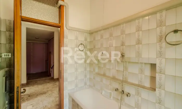 Rexer-Moglia-Villa-indipendente-con-giardino-terrazzi-e-ampi-spazi-su-tre-livelli-Moglia-MN-Altro