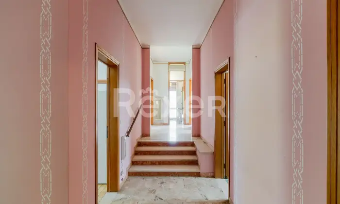 Rexer-Moglia-Villa-indipendente-con-giardino-terrazzi-e-ampi-spazi-su-tre-livelli-Moglia-MN-Altro