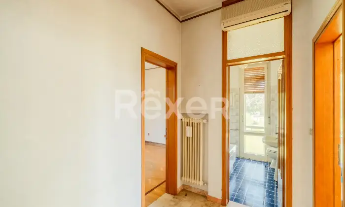 Rexer-Moglia-Villa-indipendente-con-giardino-terrazzi-e-ampi-spazi-su-tre-livelli-Moglia-MN-Altro