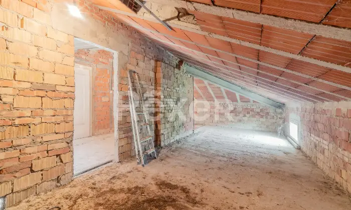 Rexer-Moglia-Villa-indipendente-con-giardino-terrazzi-e-ampi-spazi-su-tre-livelli-Moglia-MN-Altro