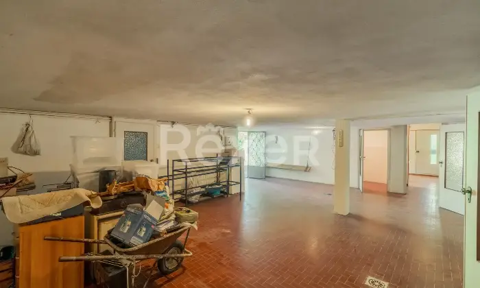 Rexer-Moglia-Villa-indipendente-con-giardino-terrazzi-e-ampi-spazi-su-tre-livelli-Moglia-MN-Altro