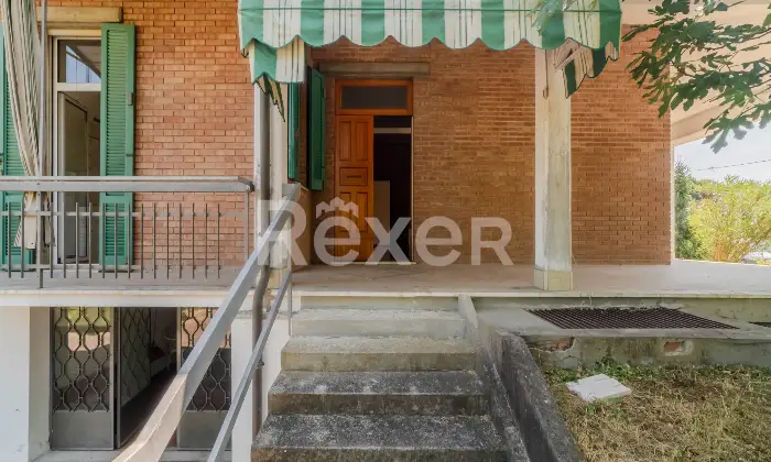 Rexer-Moglia-Villa-indipendente-con-giardino-terrazzi-e-ampi-spazi-su-tre-livelli-Moglia-MN-Altro