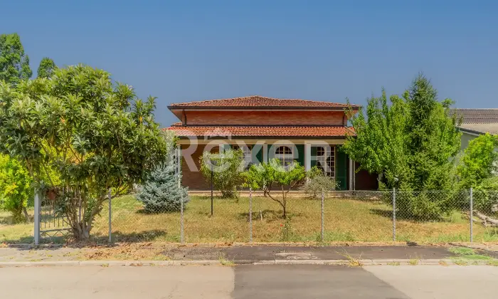 Rexer-Moglia-Villa-indipendente-con-giardino-terrazzi-e-ampi-spazi-su-tre-livelli-Moglia-MN-Altro
