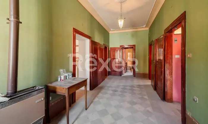 Rexer-San-Benedetto-del-Tronto-Palazzo-Voltattorni-palazzo-storico-nel-cuore-di-San-Benedetto-del-Tronto-Altro