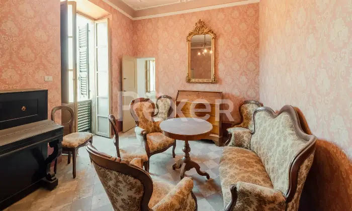 Rexer-San-Benedetto-del-Tronto-Palazzo-Voltattorni-palazzo-storico-nel-cuore-di-San-Benedetto-del-Tronto-Altro