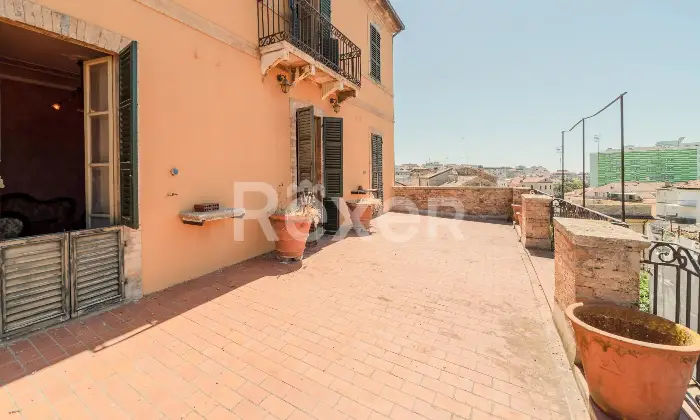 Rexer-San-Benedetto-del-Tronto-Palazzo-Voltattorni-palazzo-storico-nel-cuore-di-San-Benedetto-del-Tronto-Altro