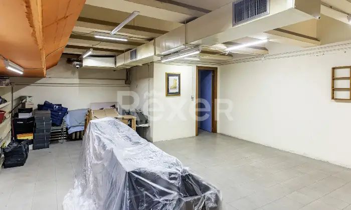 Rexer-Zona-Industriale-Marcianise-Sud-Locale-commerciale-con-doppio-livello-Altro