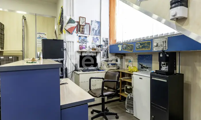 Rexer-Zona-Industriale-Marcianise-Sud-Locale-commerciale-con-doppio-livello-Altro