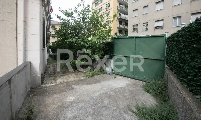 Rexer-Genova-VENDESI-VIA-PIERINO-NEGROTTO-CAMBIASO-Altro