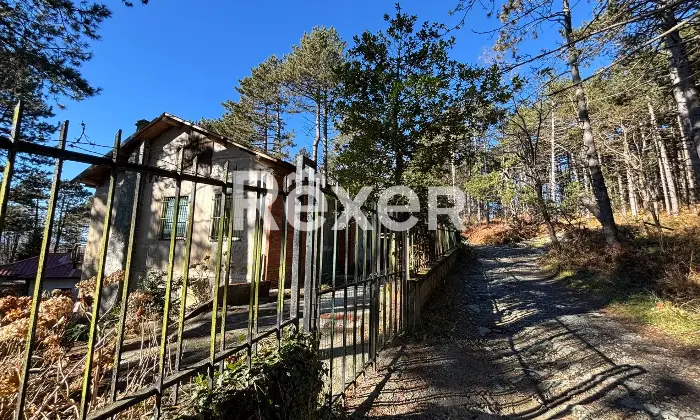 Rexer-Varazze-Bifamiliare-con-giardino-e-garage-Altro