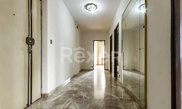 Rexer-Torino-Appartamento-con-doppi-ingressi-Altro